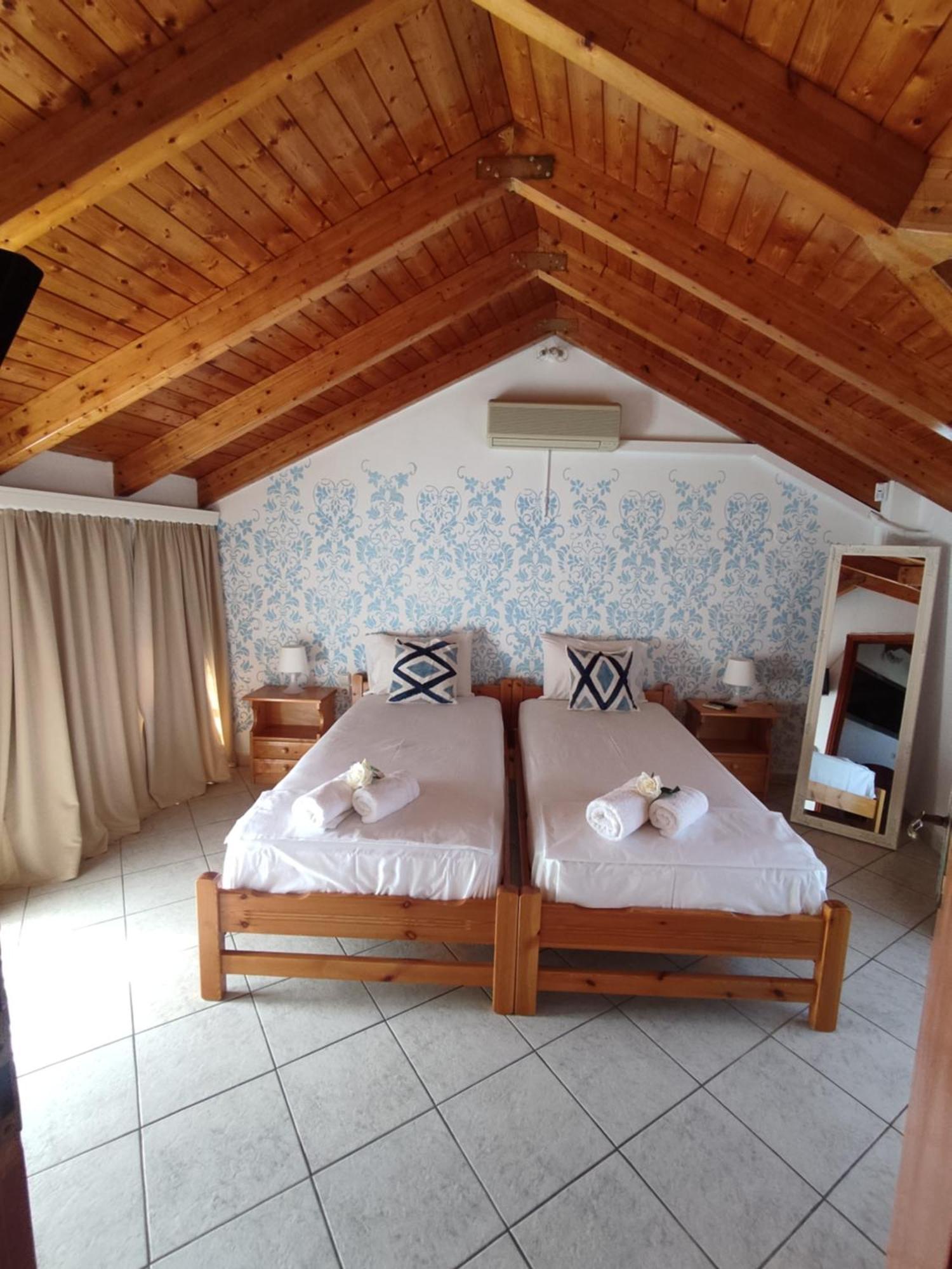 Villa Chloe Attic Agia Efimia Esterno foto